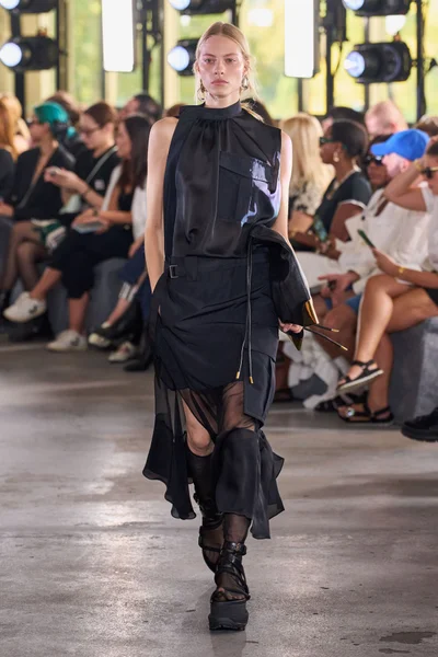 Look 36